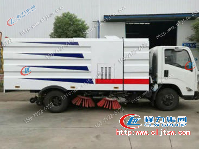 湖北程力江鈴凱銳掃路車（國(guó)五）