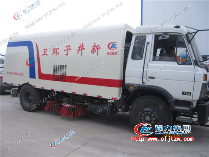 湖北程力專汽東風(fēng)D9掃路車（國(guó)五）