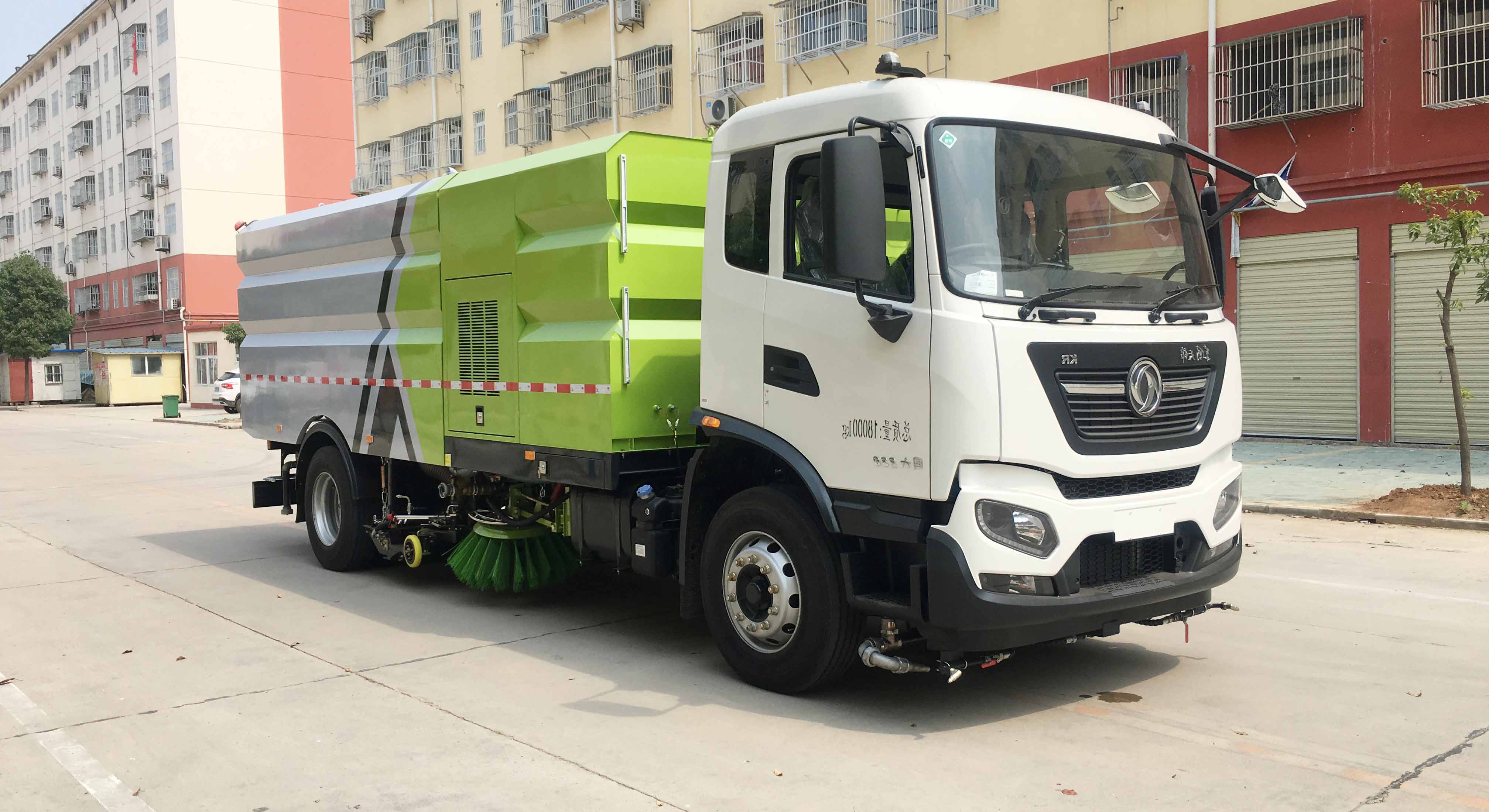 東風(fēng)天錦18噸洗掃車（國(guó)六）