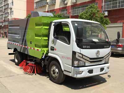 東風(fēng)小多利卡5.5方掃路車（國(guó)六）