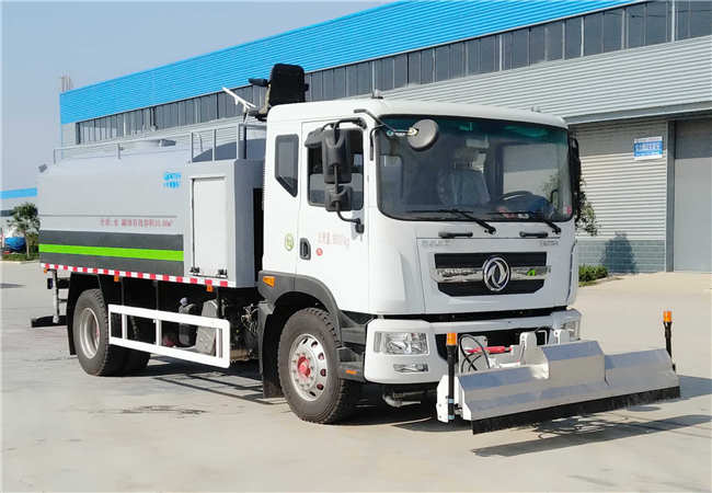 東風多利卡D9高壓清洗車